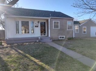 2129 Sunset Rd, Great Bend, KS 67530