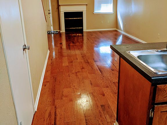 4th image of 3636 Greenacres Dr #161