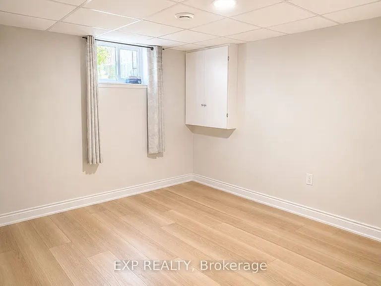 36 Castor Cres #BASEMENT — Photo 4