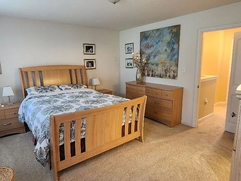 615 Keswick Ct — Photo 13