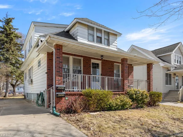 4221 Huron St, Dearborn Heights, MI 48125