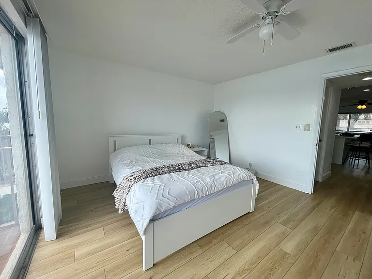 1100 Crystal Lake Dr #207 — Photo 15