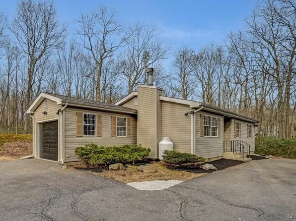 63 Susquehanna Dr, Jim Thorpe, PA 18229