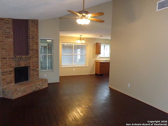 5th image of 720 Meadow Arbor Ln