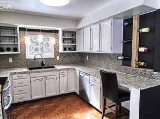 9271 Jennings Rd, Grand Blanc, MI 48439