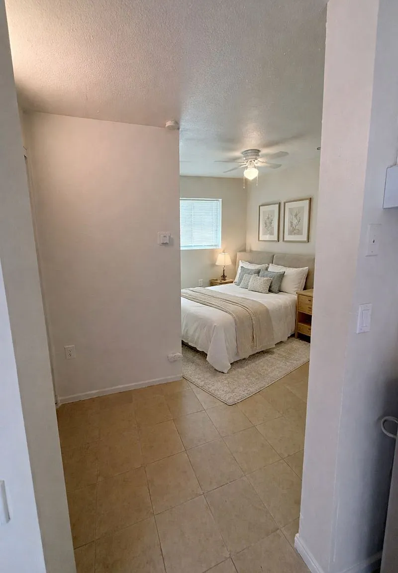 1498 East 6th Street, Unit 7 — Photo 2