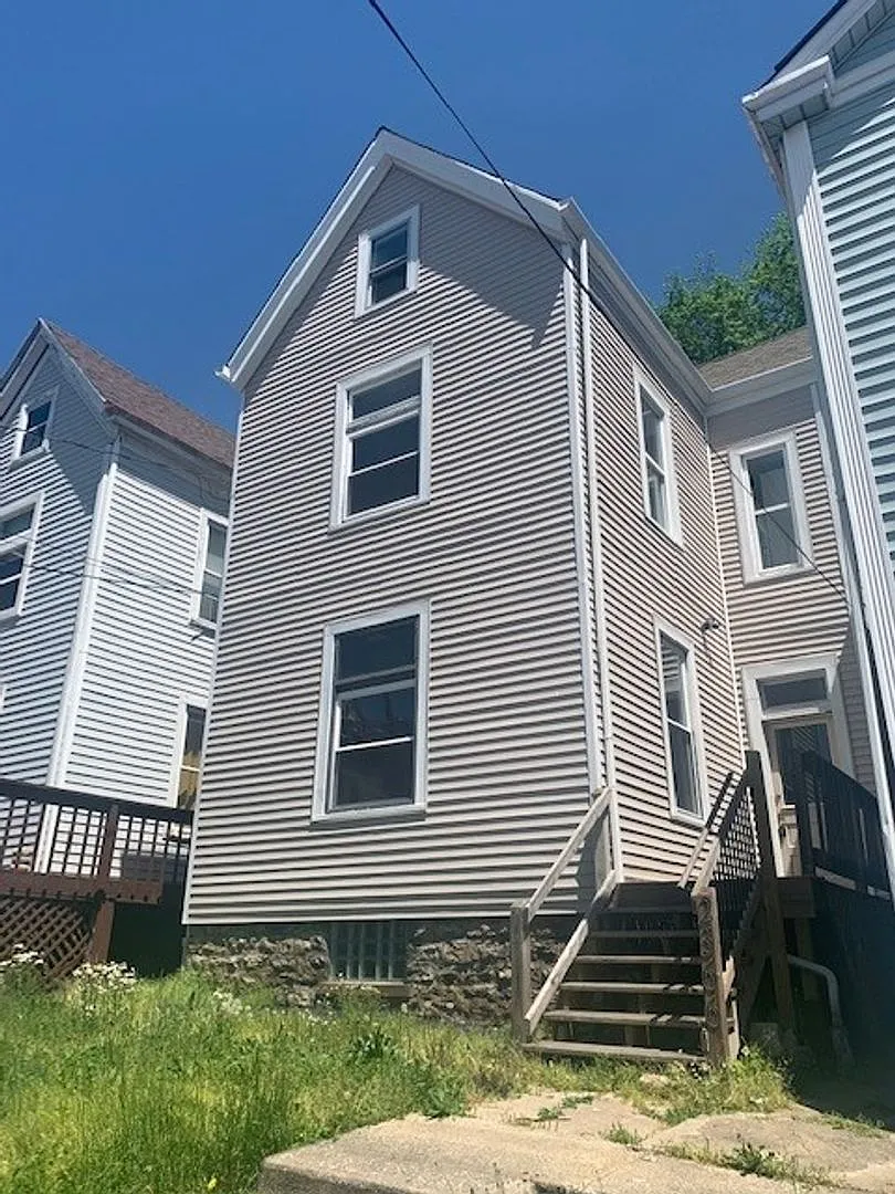 5 bed, 2.0 bath, $3,795 — Photo 1
