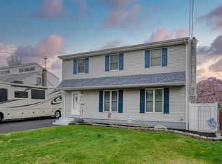 608 Harris Ave, Croydon, PA 19021