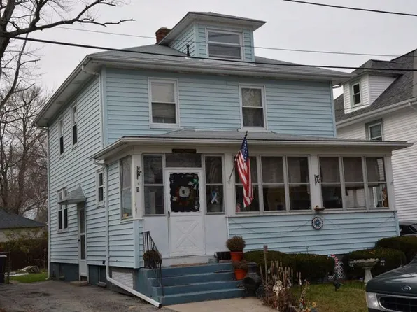 9 Ivy Ave, Cranston, RI 02905