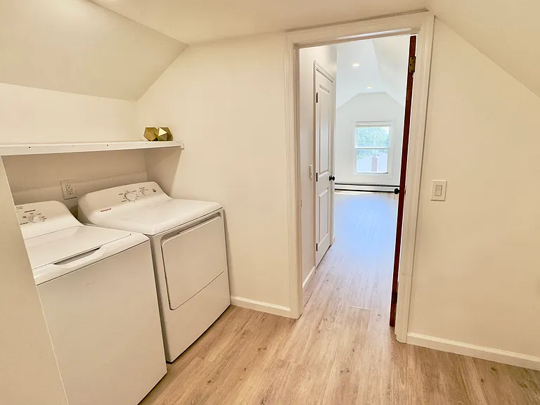 35 Summit Ave #2 — Photo 7