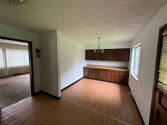 5th image of 3678 Noe Bixby Rd