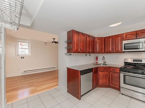 4th image of 351 1st St #B