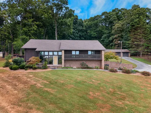 906 N Morelock Rd, Morristown, TN 37814