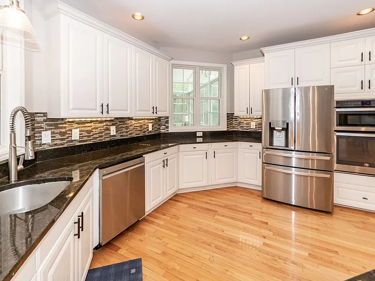2105 Williams Veneer Ct — Photo 23
