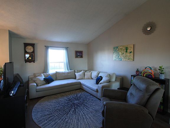 3rd image of 1732 Tobago Dr
