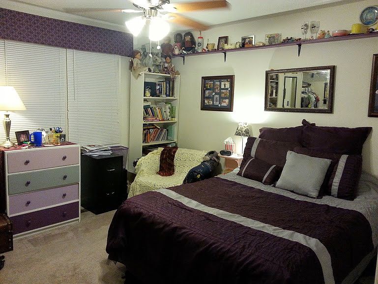 Upstairs back bedroom