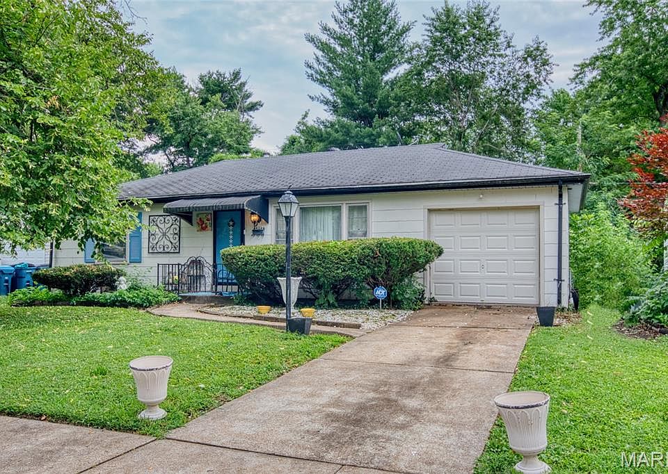 1st image of 25 Godfrey Ln
