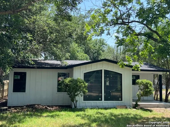 342 E CAMP ST, New Braunfels, TX 78130