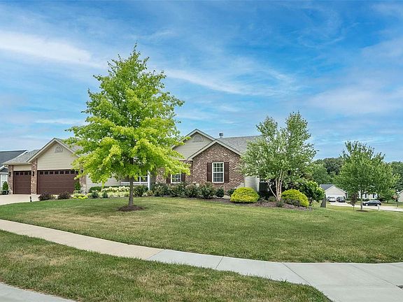 3rd image of 801 Mule Creek Dr