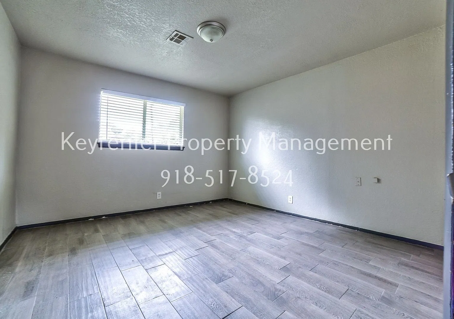 1310B N Irvington Ave — Photo 4