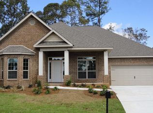 3565 Autumn Woods Dr, Crestview, FL 32539