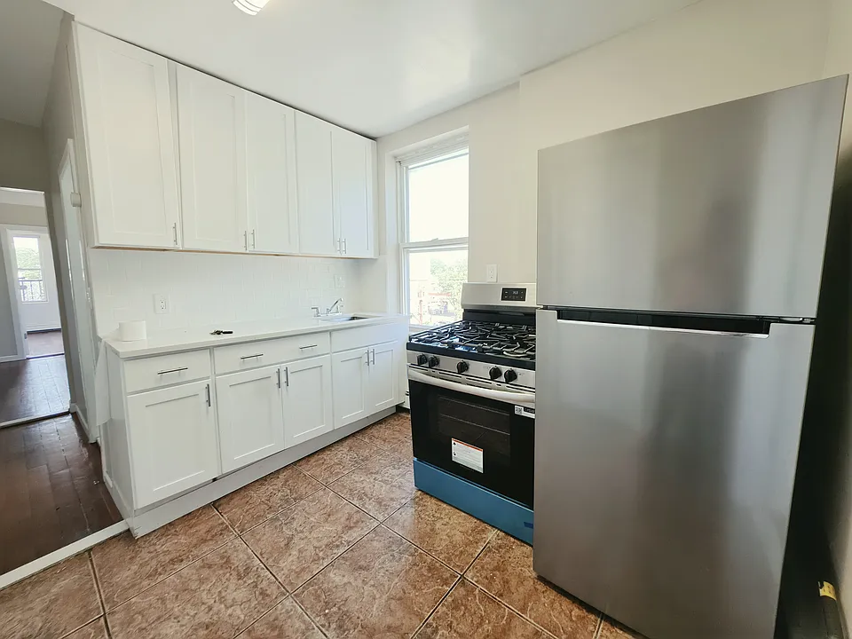 171 Delaware Ave #11L