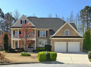 311 Southmoor Oaks Ct, Cary, NC 27518