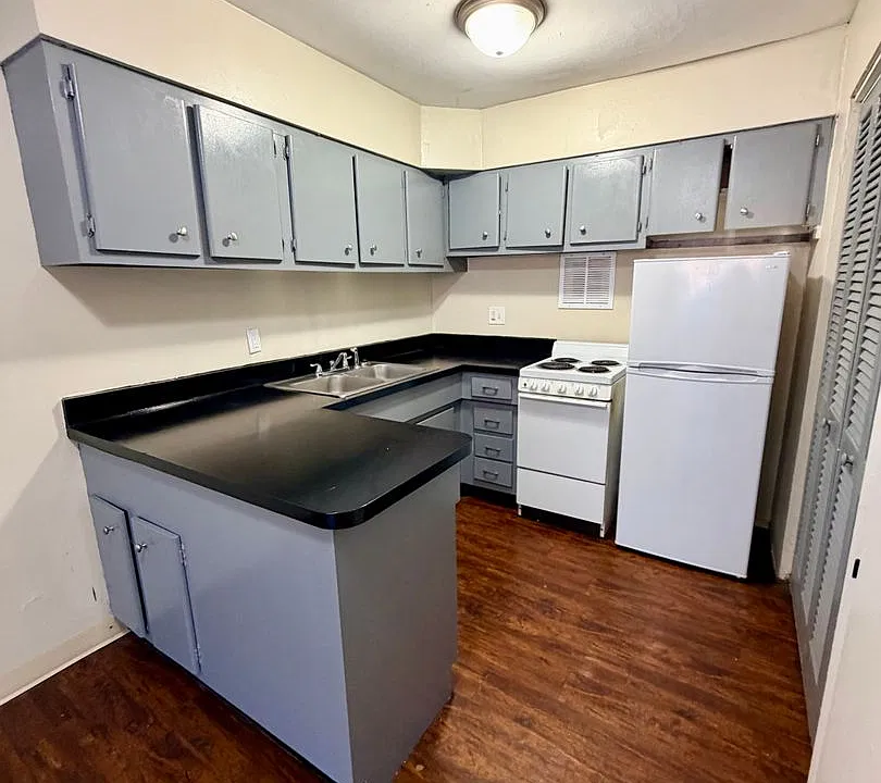1556 Alexandria Dr #2A-Z3