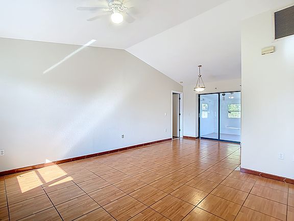 2nd image of 4428 Aladdin Ave
