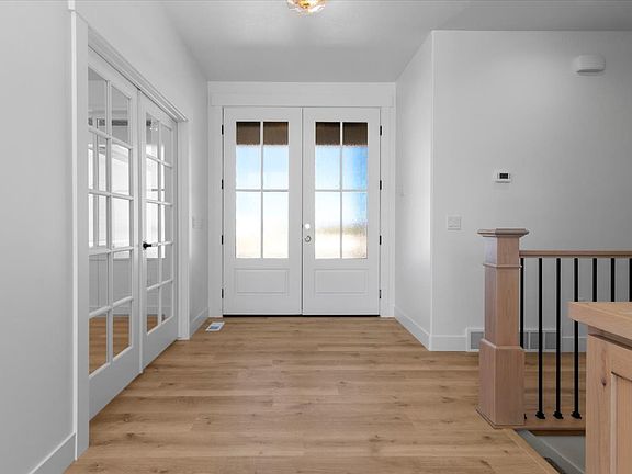2nd image of 475 E Andrew Dr #205