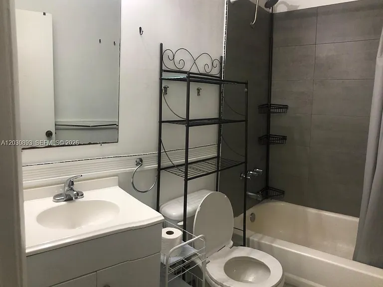 737 Jefferson Ave #103 — Photo 11