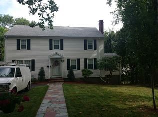 32 Carlson Cir, West Roxbury, MA 02132