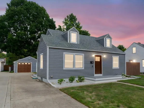 2517 Corby Blvd, South Bend, IN 46615