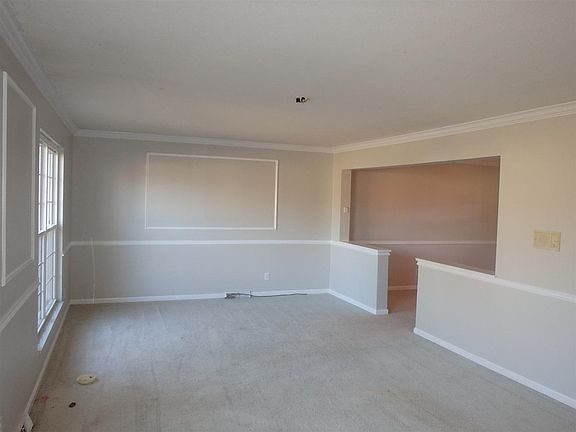 2nd image of 10555 Williamsburg Dr