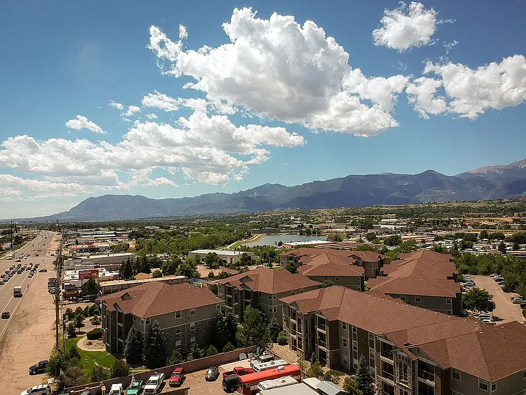 Shadow Mountain Apartments — Photo 17