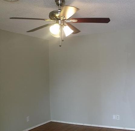 3rd image of 407 Tiger Blvd