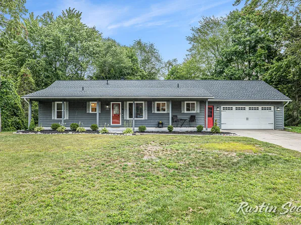 781 Shadybrook Dr, Holland, MI 49424