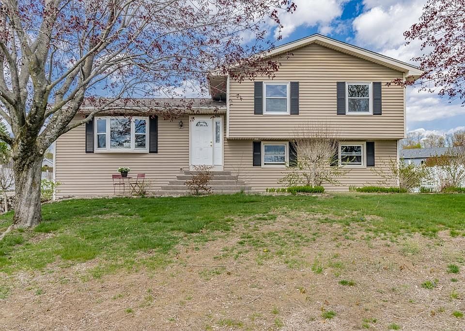 306 Chapin St, Ludlow, MA 01056 Zillow