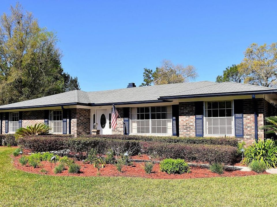 527 Blue Grass Ct Front