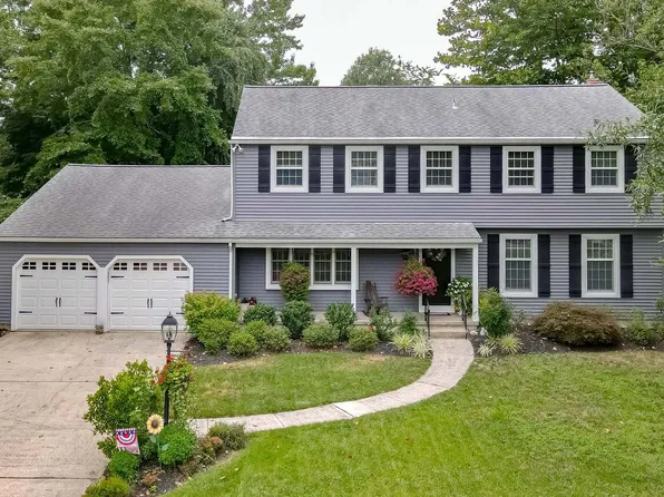 118 Pine Valley Dr, Medford, NJ 08055
