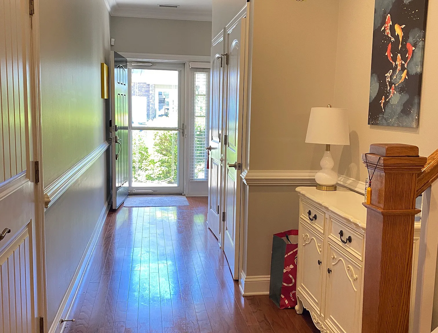 3 bed, 2.5 bath, 2000 sqft, $2,200 — Photo 2
