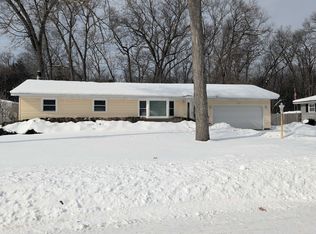 1961 Queens Ct, Muskegon, MI 49445