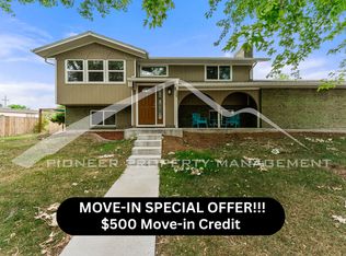 1099 S Johnson Way, Lakewood, CO 80226