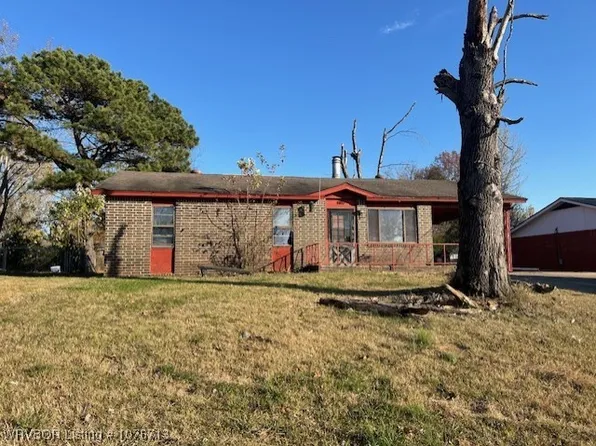423 S 42nd St, Van Buren, AR 72956