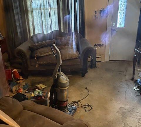 4th image of 2204 S Bonsall St