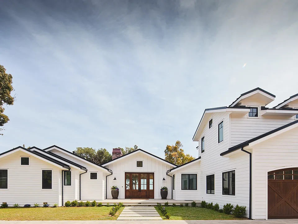 5561 Horizon Dr