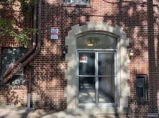 1 Elizabeth St #2, Ridgefield, NJ 07657