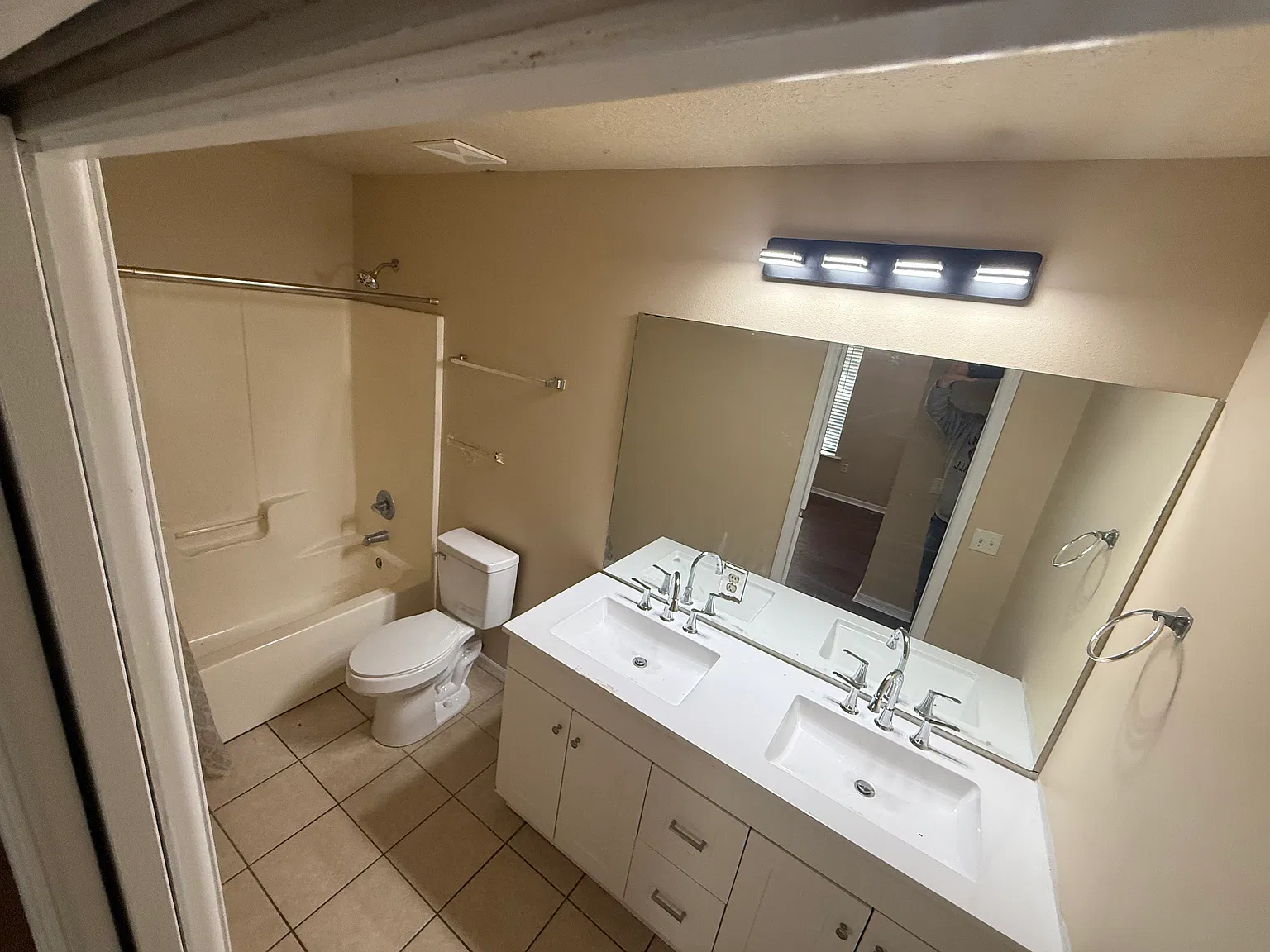 3 bed, 1106 sqft, $1,400 — Photo 4