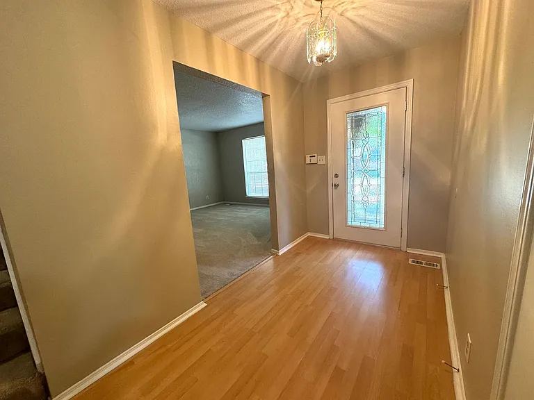 8406 S Gary Ave — Photo 4