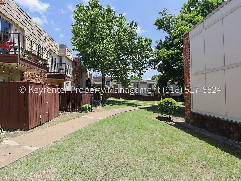 4318 E 67th St #571 — Photo 24